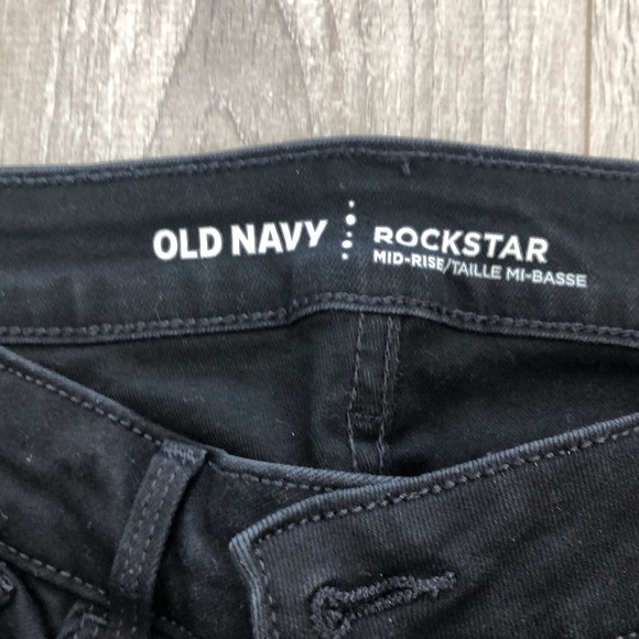 NWOT Old Navy Rockstar Jeans - Picture 2 of 4